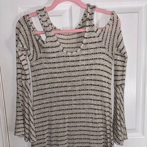 Super cute long sleeve off the shoulder blouse